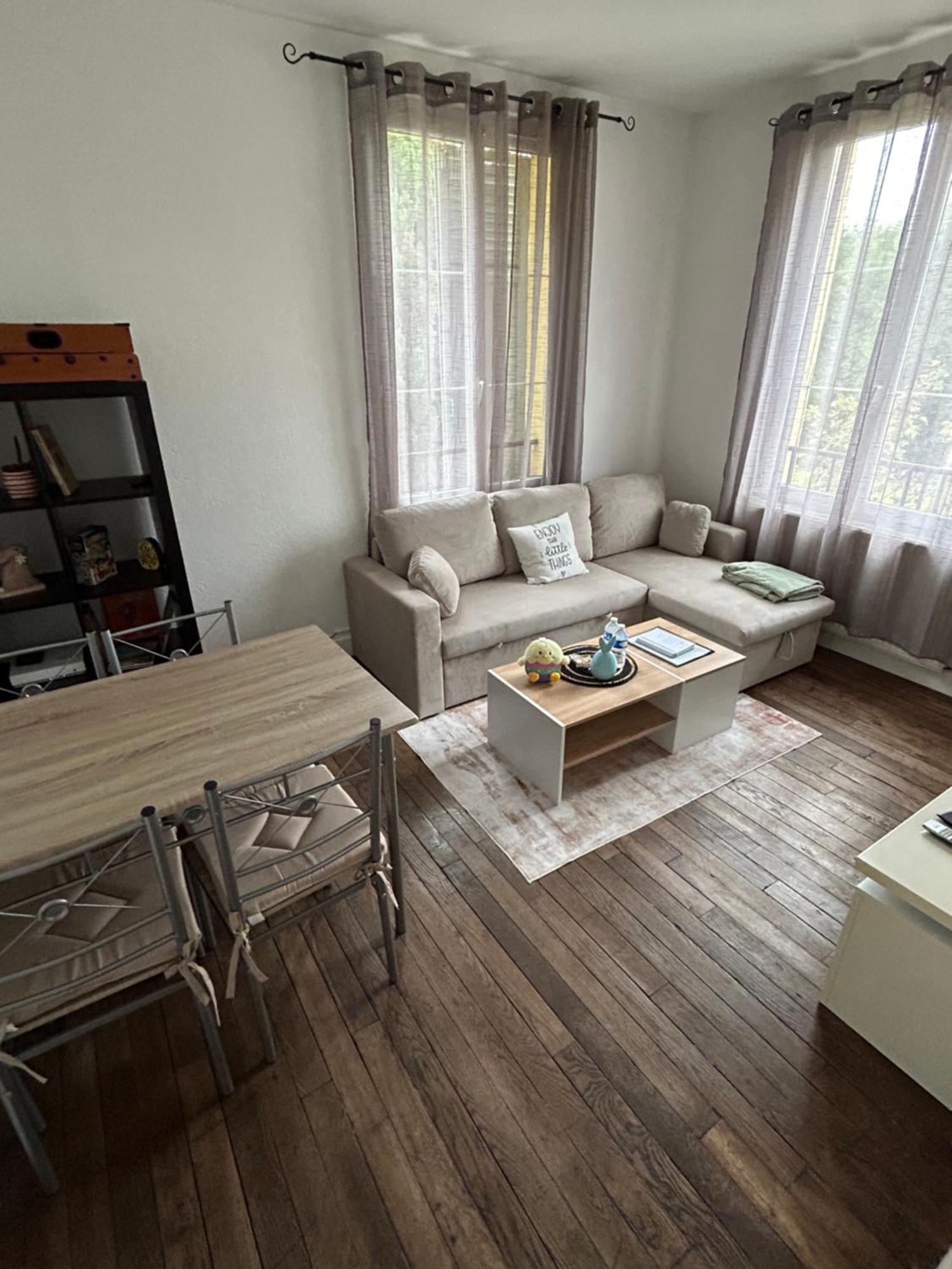 Logement Calme + Stationnement تروي المظهر الخارجي الصورة